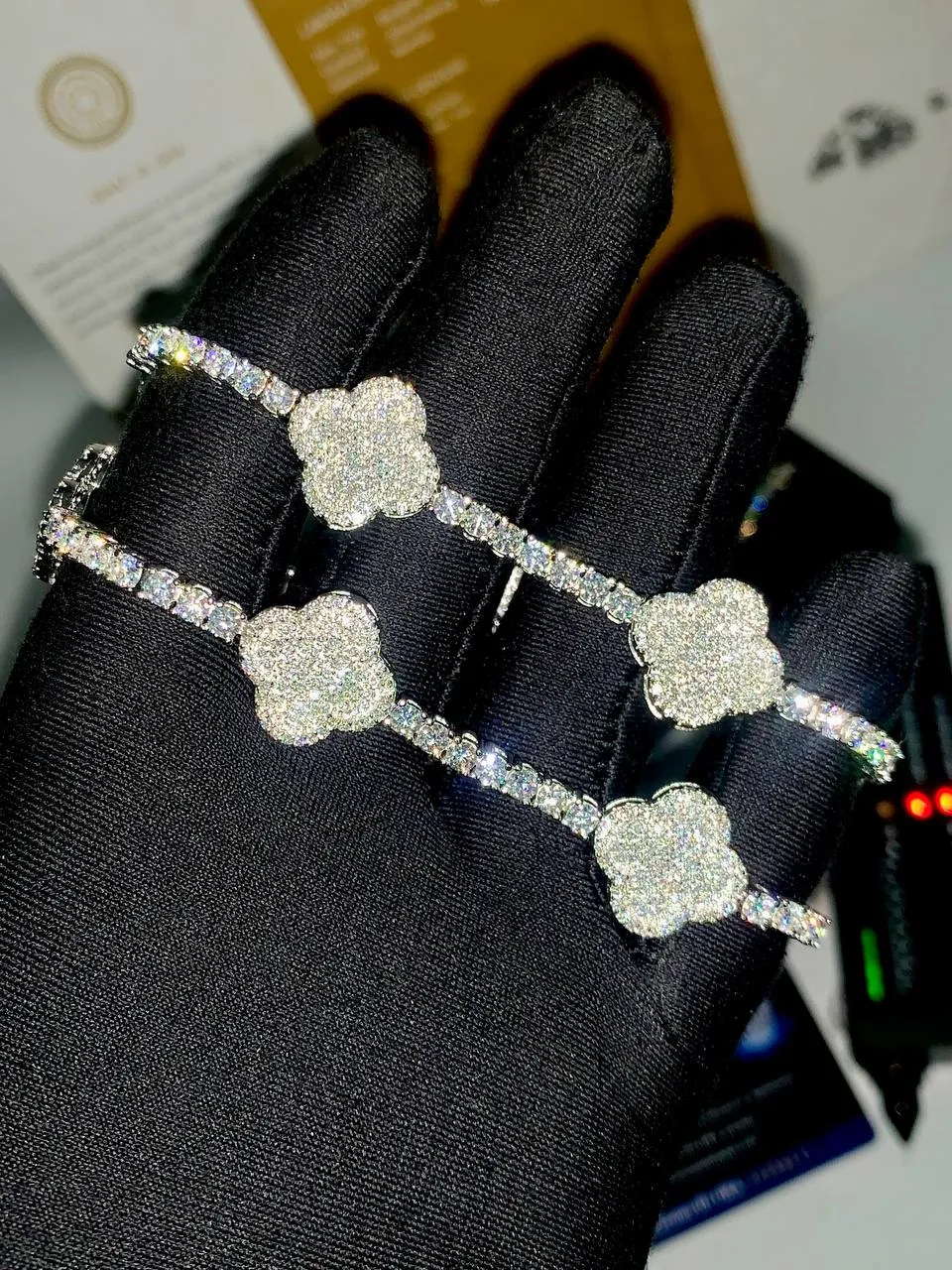 Luxury Flower Star Moissanite Diamond Bracelet – Timeless Radiance