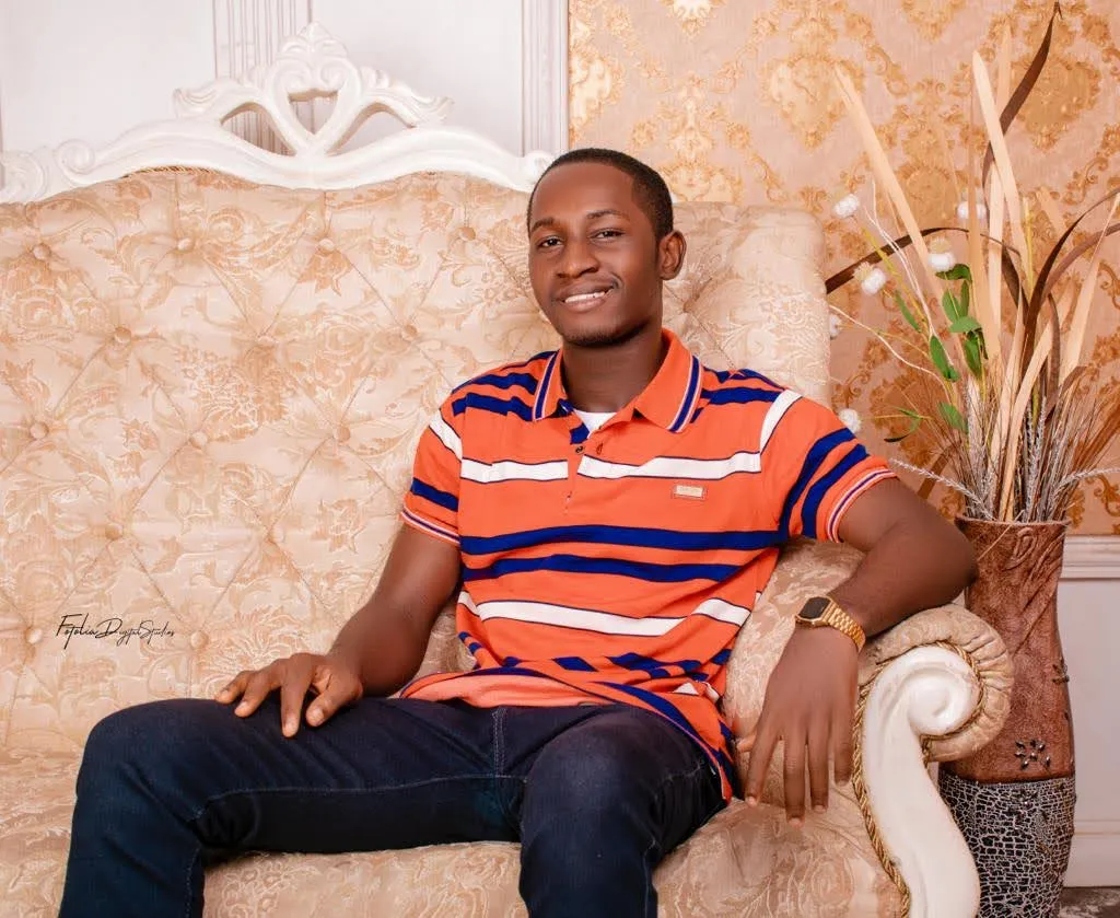 YOUTUBE INCOME GENERATOR MASTERCLASS