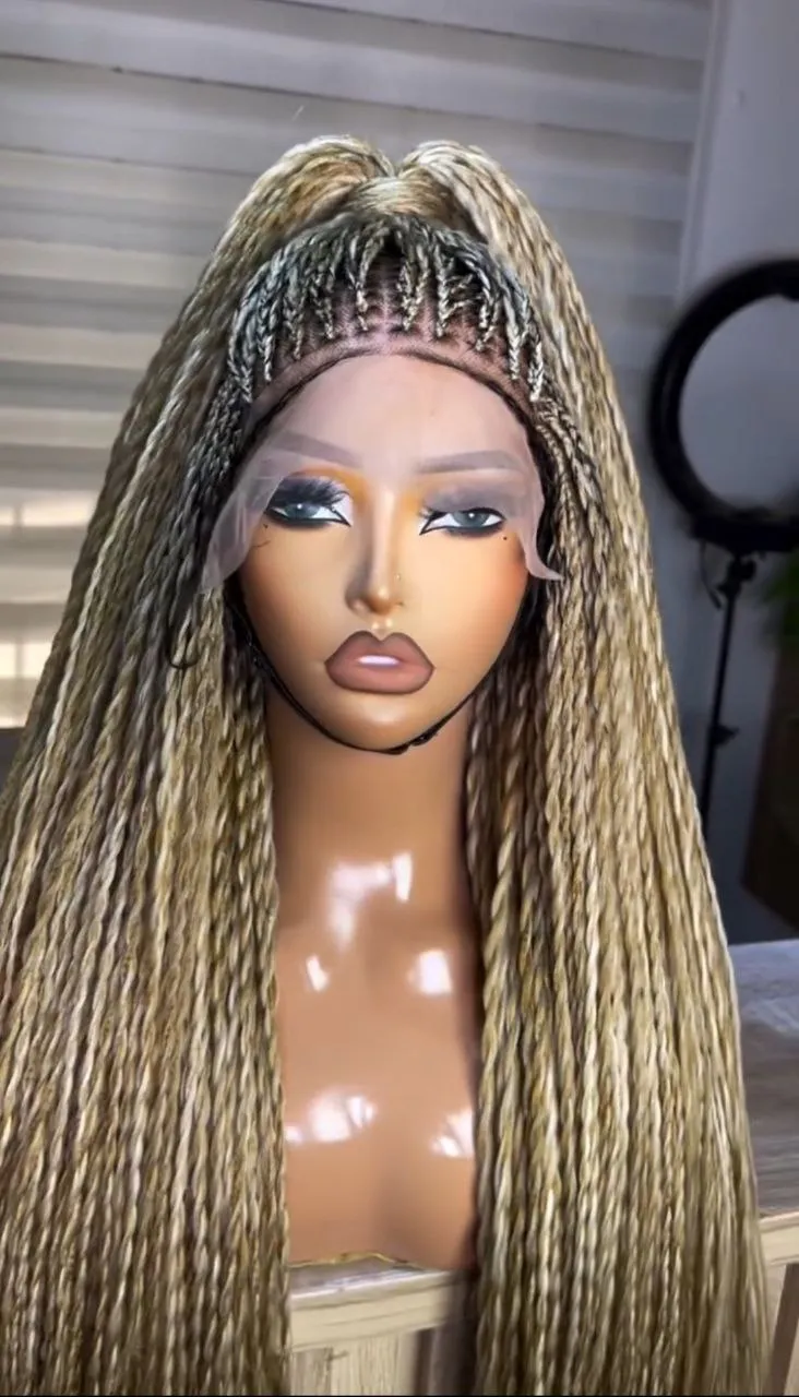 Wig Aliyah ( loose twist braids )